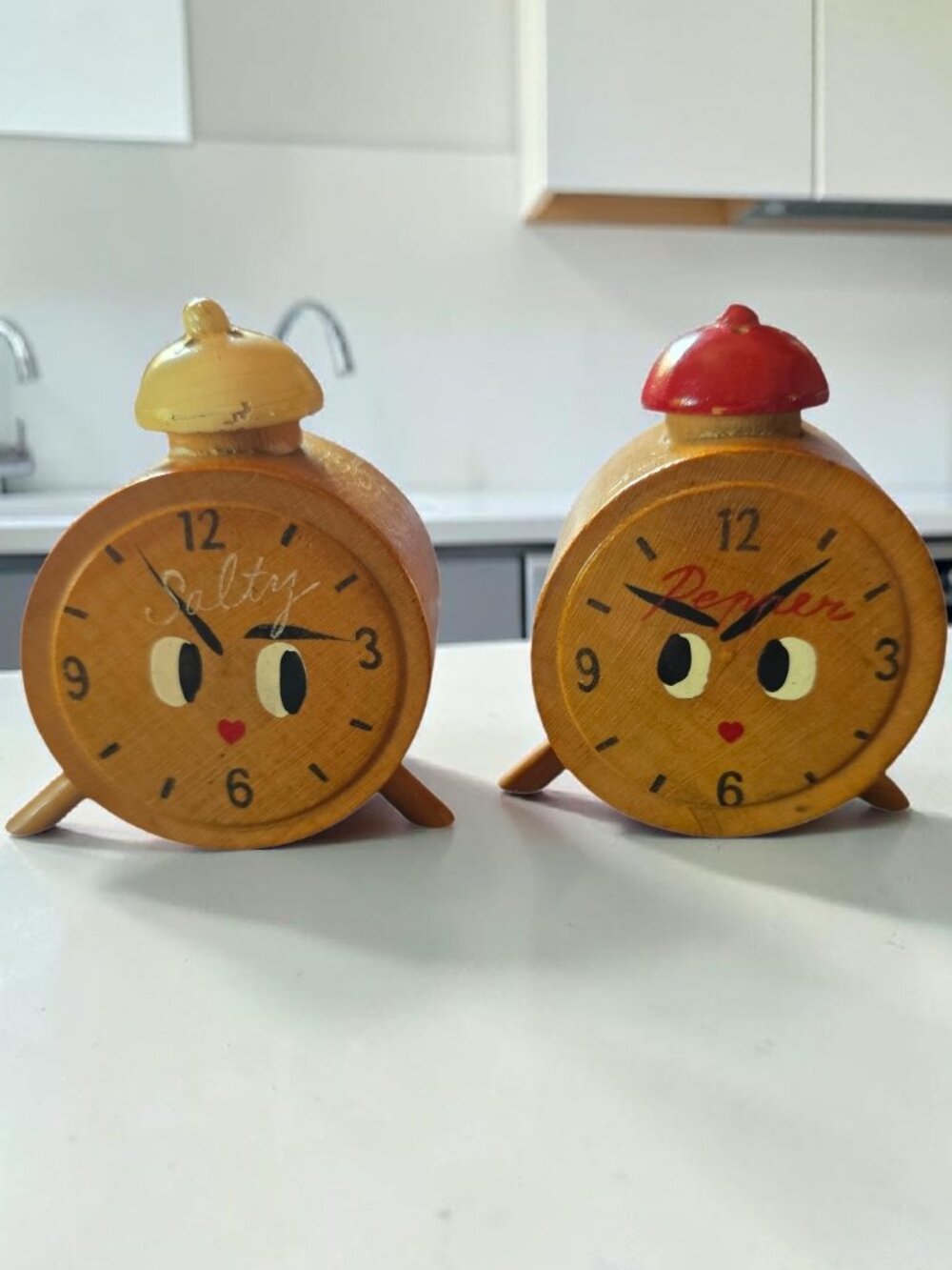 VINTAGE MID CENTURY ANTHROPOMORPHIC Wooden Salt & Pepper Shakers